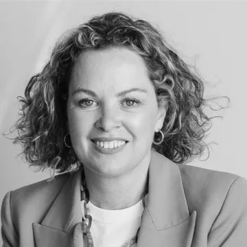 Mairead Dunbar
